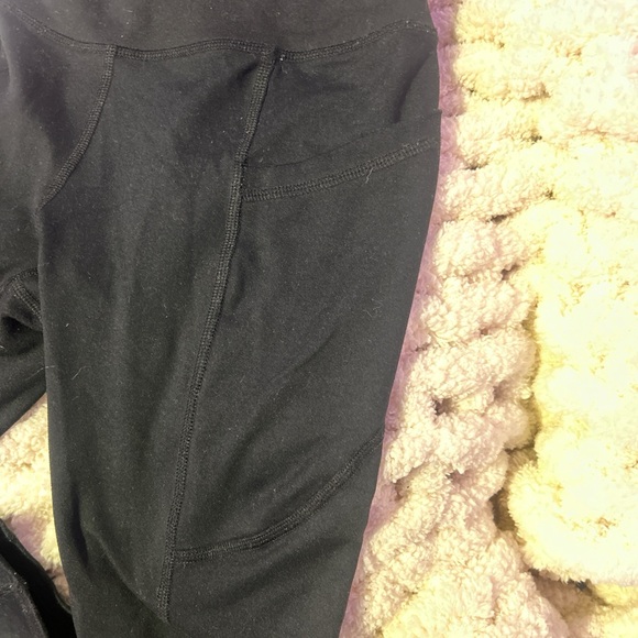 Hollister gilly hicks leggings with pockets - Picture 2 of 3